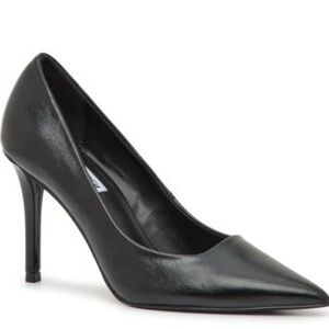 Steve Madden Black Leather Edyn Heels